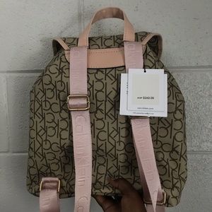 Calvin Klein Bags - Calvin Klein Luggage Bag Calvin Klein Bags - Calvin Klein Luggage Bag